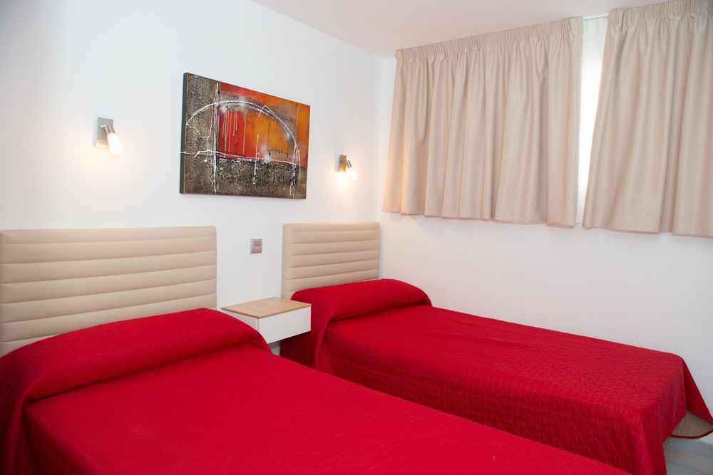 Apartamentos Caribe II Πλάγια ντελ Ινγκλές Εξωτερικό φωτογραφία